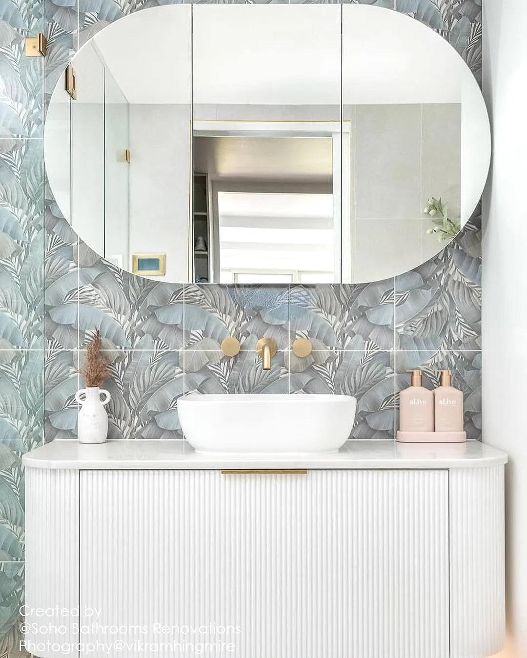 Otti Bondi Fluted Satin White Curve Wall Hung Vanity 1200mm