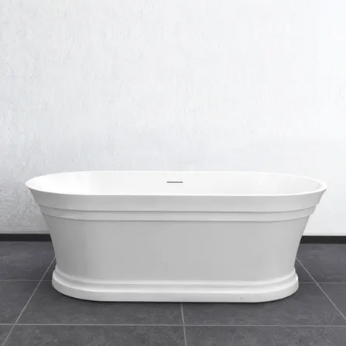 traditional gloss white freestanding 1700mm bath with overflow