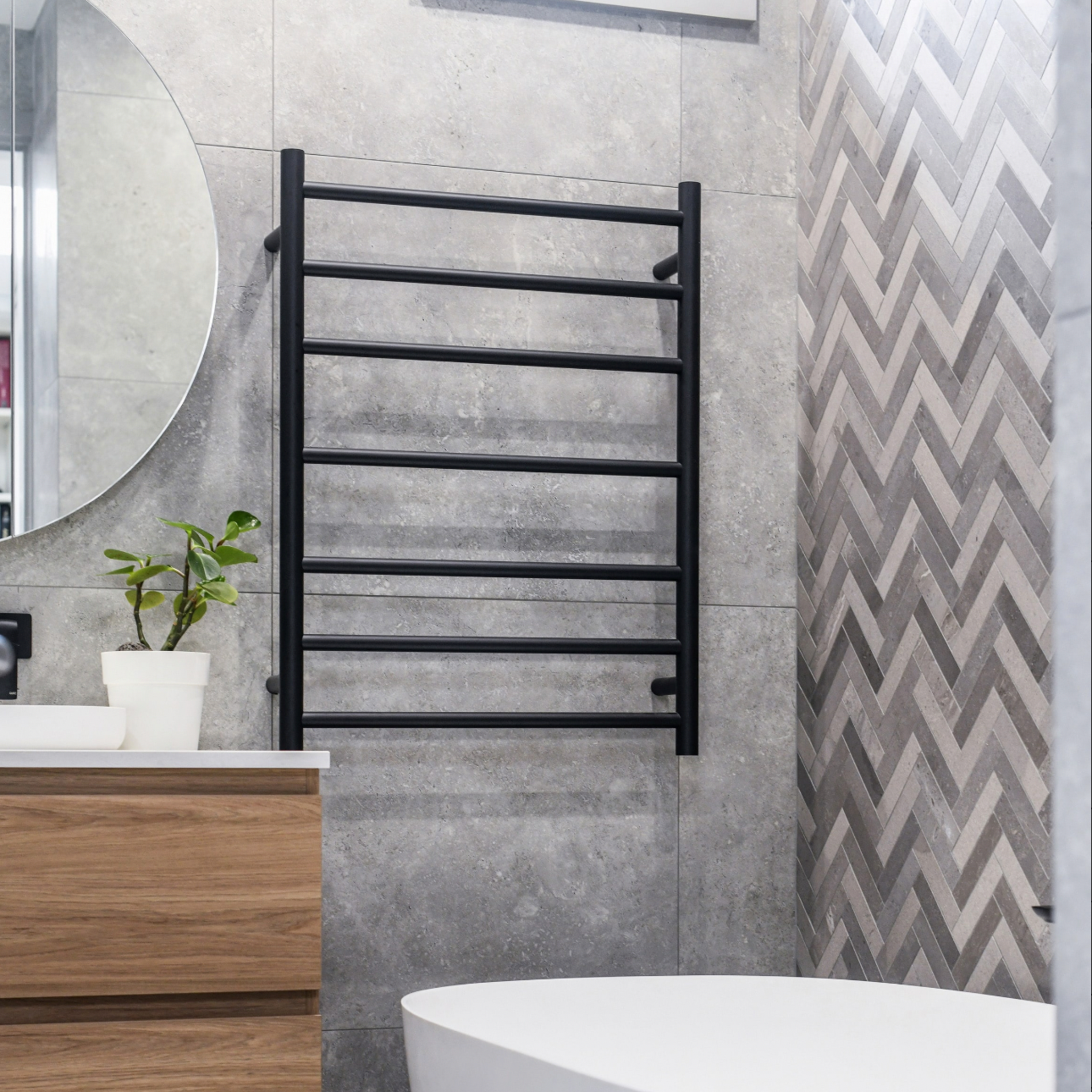 Thermogroup 7 Bar Matte Black Thermorail Straight Round Heated Towel Ladder 800x600mm