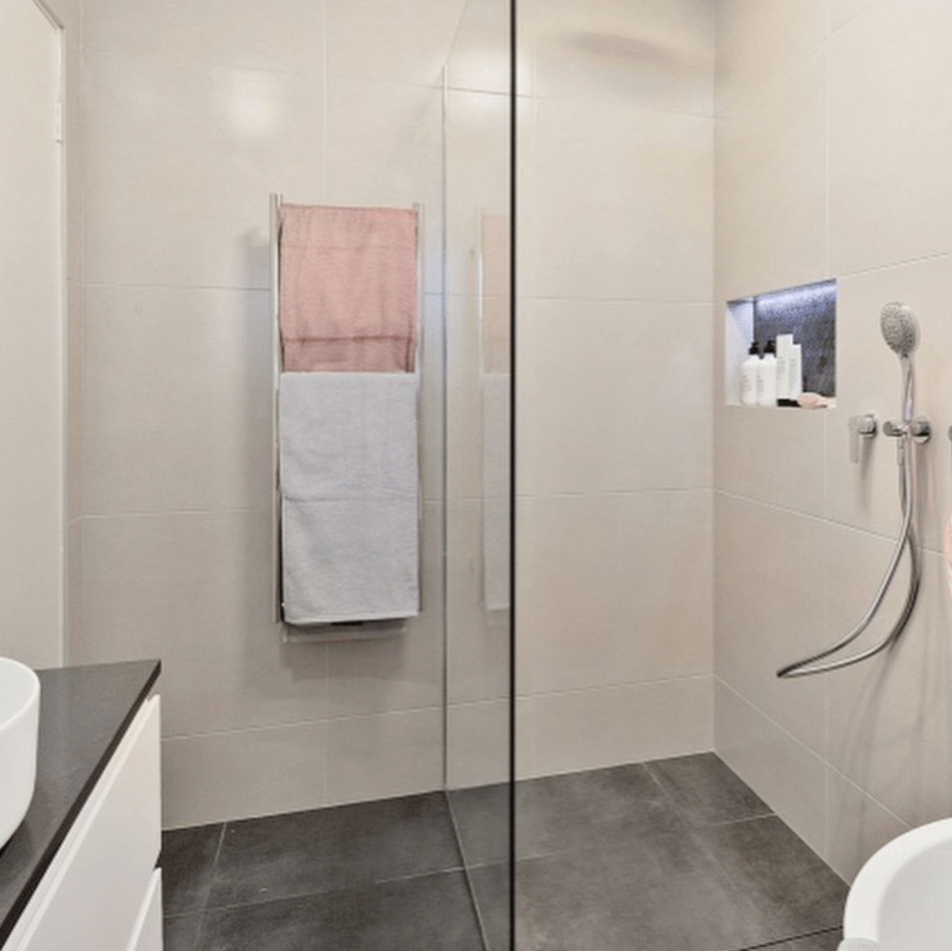 Thermogroup 8 Bar Polished Stainless Steel Heated Towel Ladder 400x1120mm