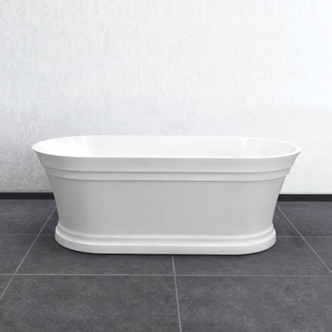 Inspire Hampton Freestanding Bath 1500 <span class="delivered"></span>