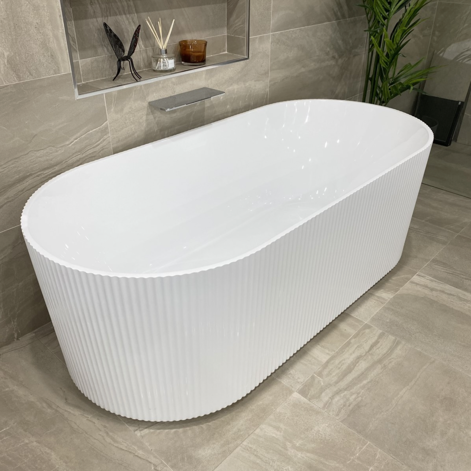 Fluted  Acrylic Oval 1700mm Freestanding Bath Gloss White