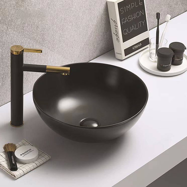 Donii Arlow Matte Black Round Above Counter Basin 405x405