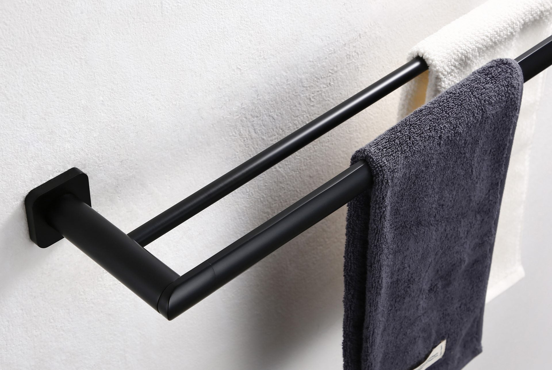 Linsol Chieti Double Towel Rail 760mm Matte Black