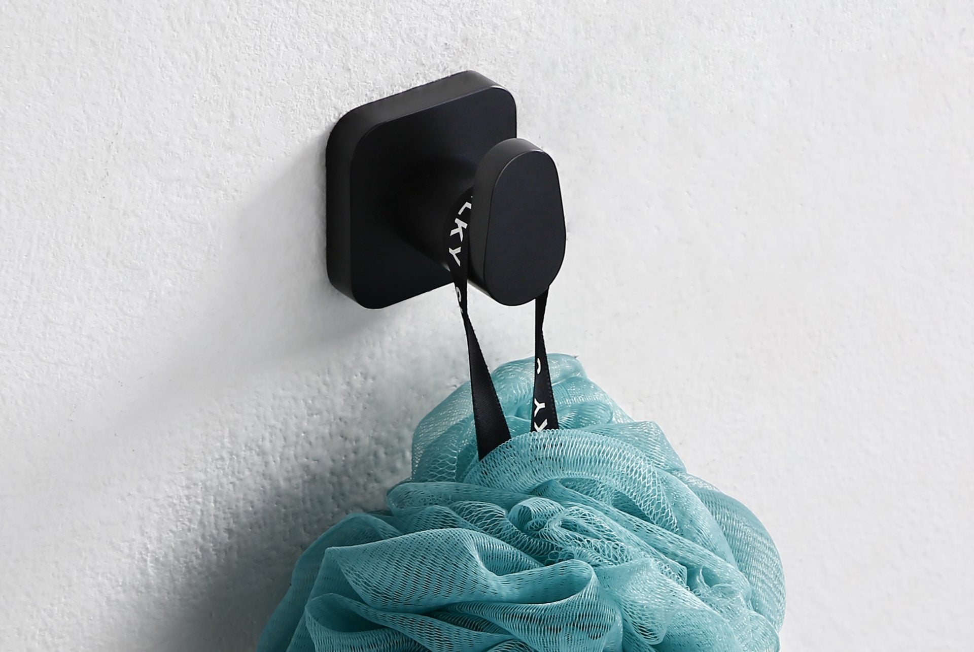 Linsol Chieti Robe Hook Matte Black