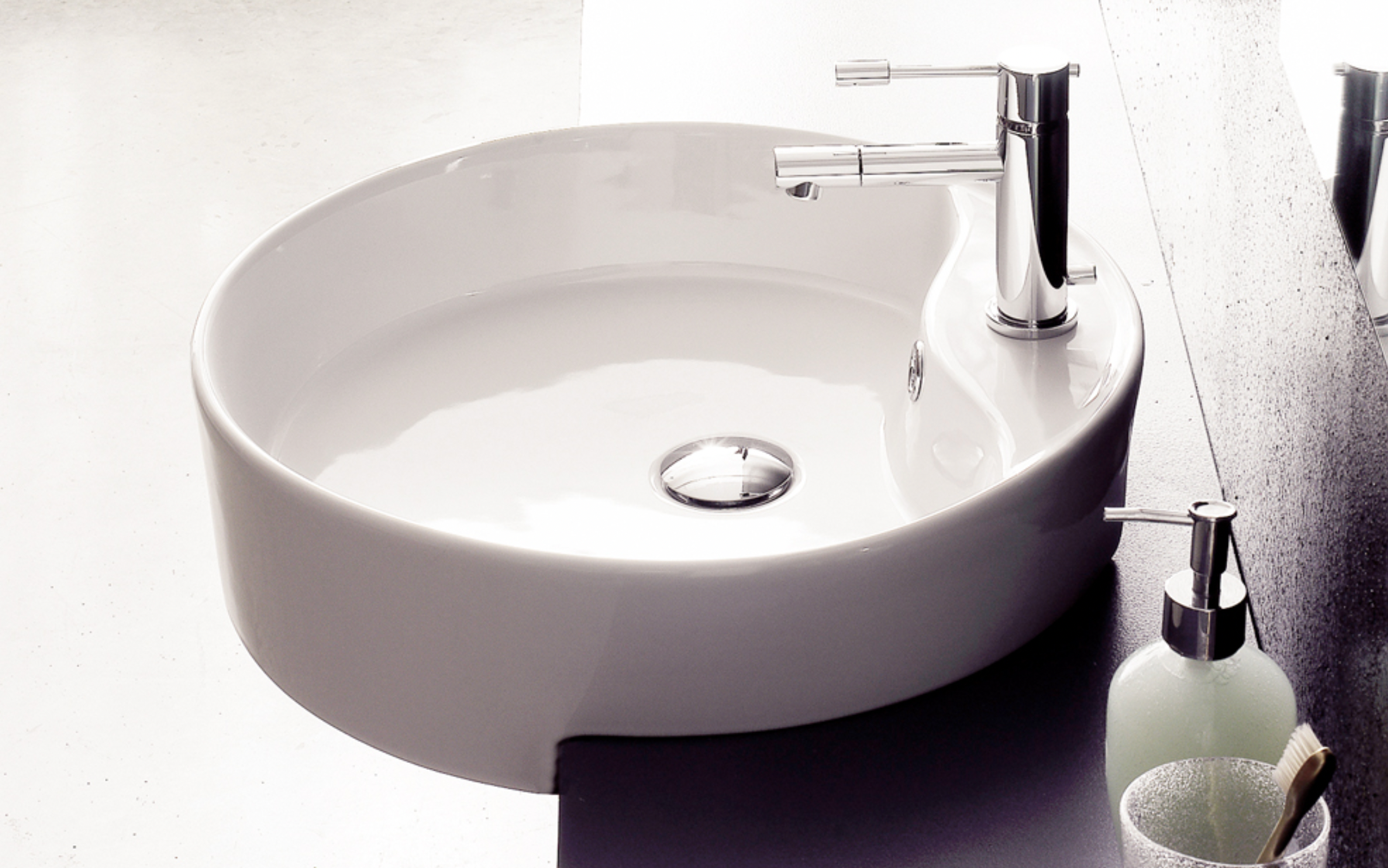 excellent quality semi - recessed bathroom bench round basin
