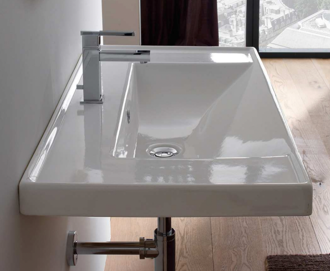 Wall hung quality gloss white ceramic 900mm basin