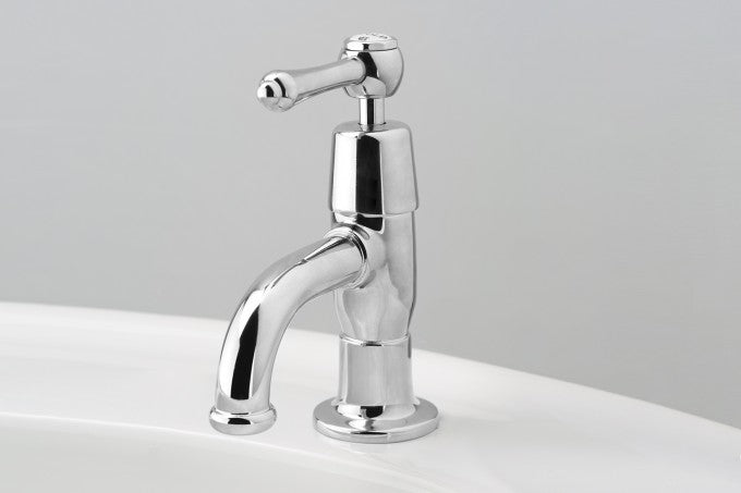 single hot and cold basin mixer tap